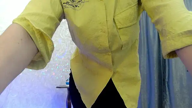 elenaza online show from October 2025 05:22:01 PM