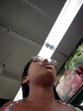 Snapshot of SheenaBrooke chatting on March 2025 11:11:02 PM SheenaBrooke online show from March 2025 11:11:02 PM