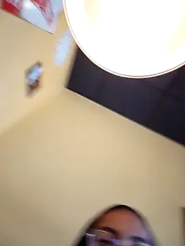 Snapshot of SheenaBrooke chatting on October 2025 06:59:01 PM SheenaBrooke online show from October 2025 06:59:01 PM