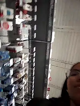 Snapshot of SheenaBrooke chatting on October 2025 07:48:01 PM SheenaBrooke online show from October 2025 07:48:01 PM