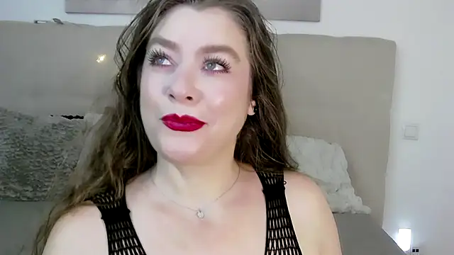 PetersEmily online show from December 2024 07:25:02 PM