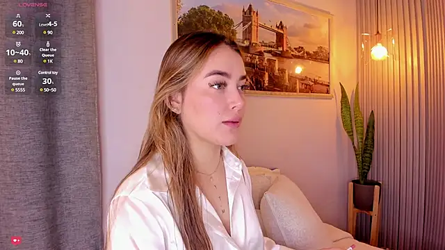 Assh lee  online show from February 2025 12:47:01 PM