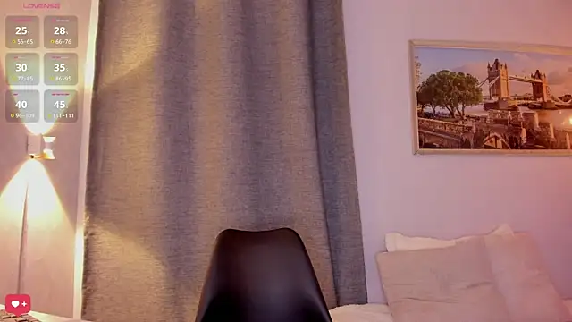 Assh lee  online show from October 2025 12:34:02 PM