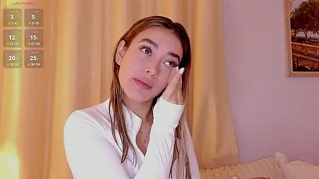 Snapshot of Assh_lee_ chatting on February 2026 01:10:01 PM Assh lee online show from February 2026 01:10:01 PM