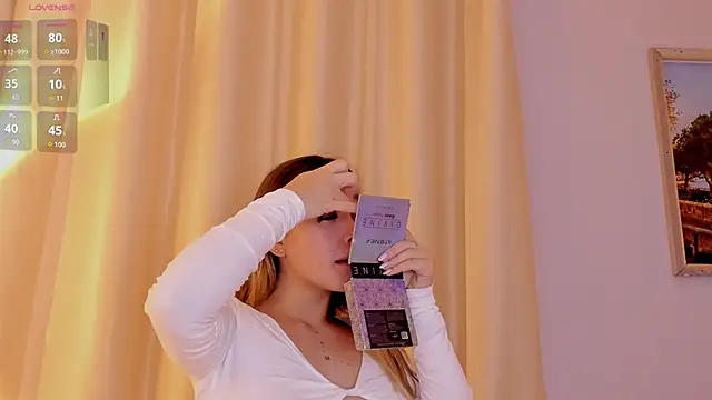 Assh lee  online show from March 2026 01:37:01 PM