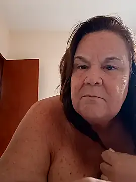 Snapshot of Yaya_Mineira chatting on January 2025 05:29:02 PM Yaya Mineira online show from January 2025 05:29:02 PM