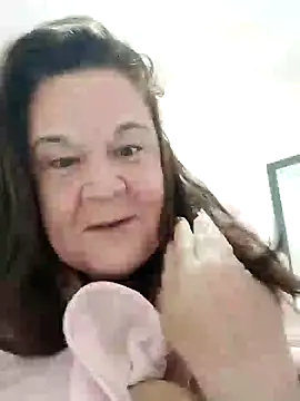 Snapshot of Yaya_Mineira chatting on January 2025 06:40:01 PM Yaya Mineira online show from January 2025 06:40:01 PM