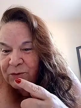 Snapshot of Yaya_Mineira chatting on January 2025 07:04:01 PM Yaya Mineira online show from January 2025 07:04:01 PM