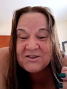 Snapshot of Yaya_Mineira chatting on February 2025 12:37:01 PM Yaya Mineira online show from February 2025 12:37:01 PM