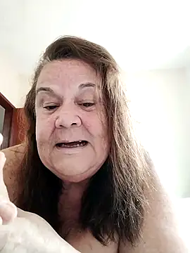 Snapshot of Yaya_Mineira chatting on February 2025 04:26:01 PM Yaya Mineira online show from February 2025 04:26:01 PM