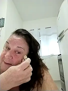 Snapshot of Yaya_Mineira chatting on September 2025 12:25:01 AM Yaya Mineira online show from September 2025 12:25:01 AM