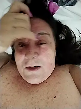 Snapshot of Yaya_Mineira chatting on September 2025 09:19:01 PM Yaya Mineira online show from September 2025 09:19:01 PM