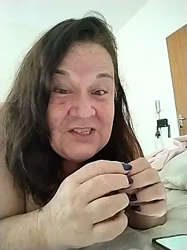 Snapshot of Yaya_Mineira chatting on October 2025 03:20:02 PM Yaya Mineira online show from October 2025 03:20:02 PM