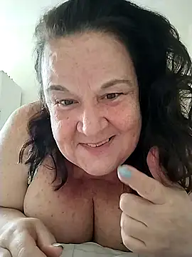 Snapshot of Yaya_Mineira chatting on October 2025 05:57:01 PM Yaya Mineira online show from October 2025 05:57:01 PM