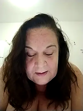 Snapshot of Yaya_Mineira chatting on November 2025 01:40:01 AM Yaya Mineira online show from November 2025 01:40:01 AM