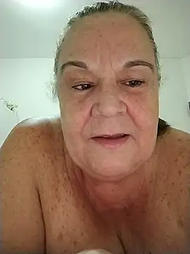 Yaya Mineira online show from December 2025 01:46:02 AM
