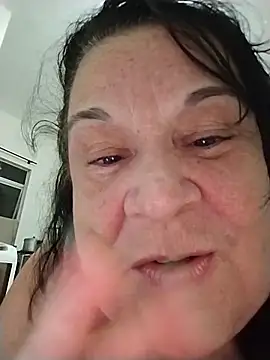 Yaya Mineira online show from May 2026 11:01:04 PM