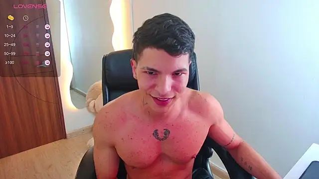 harrisoncuper online show from October 2025 03:17:01 AM