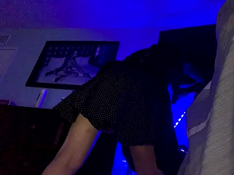 Kik SickSlut88 online show from October 2025 03:20:02 PM