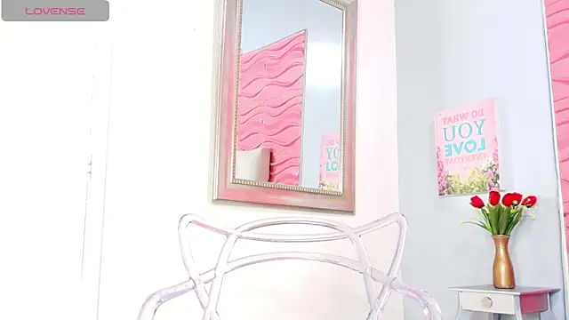 Snapshot of _Valeria_Brown chatting on February 2025 07:52:01 PM Valeria Brown online show from February 2025 07:52:01 PM