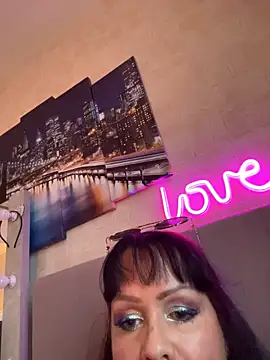 Lolaley2 online show from October 2025 01:29:01 PM