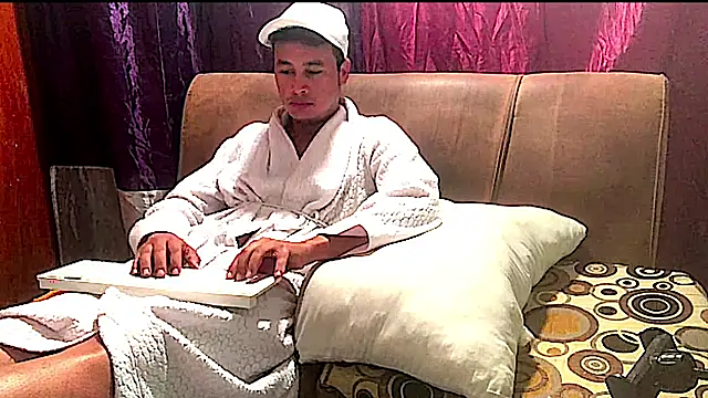 Snapshot of camilovaron chatting on February 2025 12:33:01 AM camilovaron online show from February 2025 12:33:01 AM