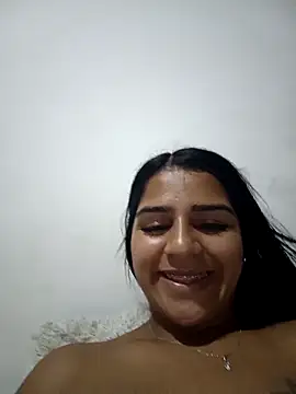 Snapshot of AnnRosse18 chatting on December 2024 09:37:01 PM AnnRosse18 online show from December 2024 09:37:01 PM