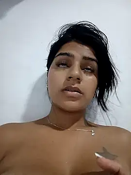 Snapshot of AnnRosse18 chatting on January 2025 07:24:01 PM AnnRosse18 online show from January 2025 07:24:01 PM