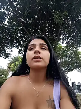 Snapshot of AnnRosse18 chatting on January 2025 02:30:02 PM AnnRosse18 online show from January 2025 02:30:02 PM