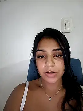 Snapshot of AnnRosse18 chatting on February 2025 11:09:01 PM AnnRosse18 online show from February 2025 11:09:01 PM