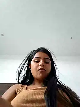 Snapshot of AnnRosse18 chatting on March 2025 06:21:02 PM AnnRosse18 online show from March 2025 06:21:02 PM