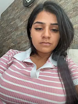 Snapshot of AnnRosse18 chatting on May 2026 06:26:02 PM AnnRosse18 online show from May 2026 06:26:02 PM