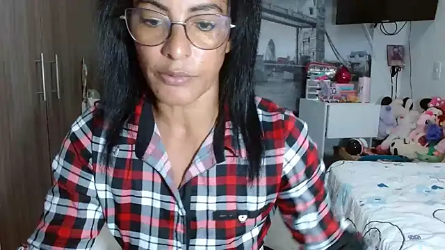Snapshot of kateleyagrey chatting on December 2024 10:45:01 PM kateleyagrey online show from December 2024 10:45:01 PM