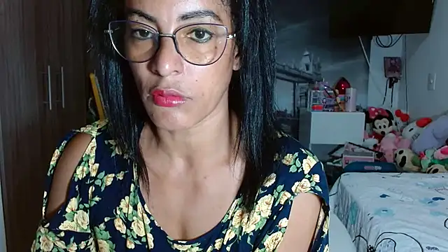 Snapshot of kateleyagrey chatting on December 2024 12:54:01 AM kateleyagrey online show from December 2024 12:54:01 AM