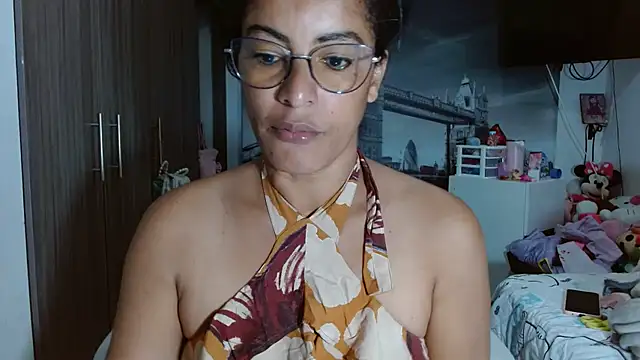 Snapshot of kateleyagrey chatting on December 2024 11:01:01 AM kateleyagrey online show from December 2024 11:01:01 AM