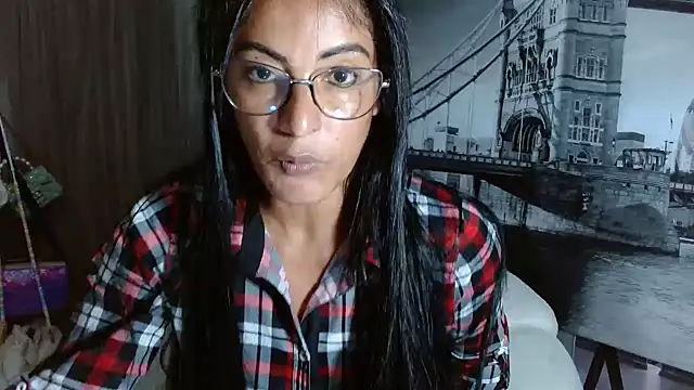 Snapshot of kateleyagrey chatting on December 2024 11:03:01 PM kateleyagrey online show from December 2024 11:03:01 PM