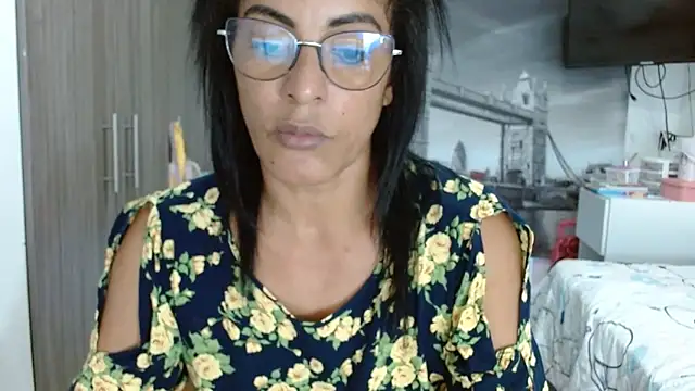 Snapshot of kateleyagrey chatting on February 2025 11:02:01 PM kateleyagrey online show from February 2025 11:02:01 PM