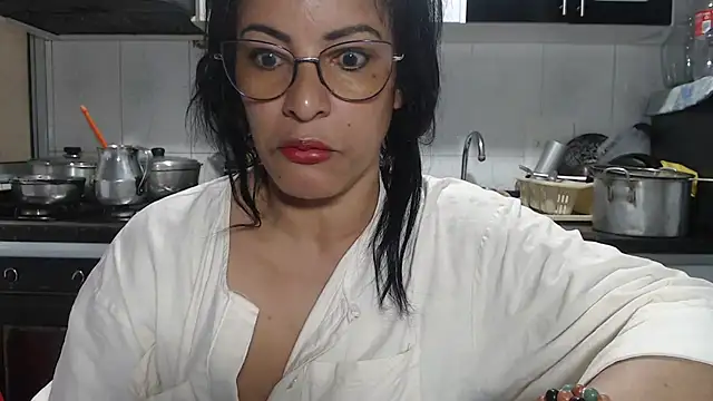 kateleyagrey online show from September 2025 11:57:01 AM