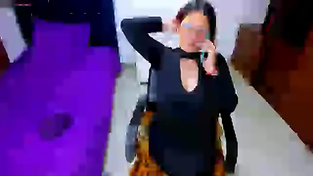 Violeta hornny online show from February 2025 08:42:02 PM