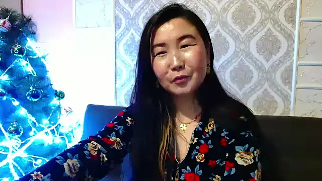 Snapshot of Bet_Lu chatting on December 2024 09:44:02 PM Bet Lu online show from December 2024 09:44:02 PM