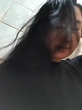 Snapshot of Bet_Lu chatting on November 2025 10:45:02 AM Bet Lu online show from November 2025 10:45:02 AM