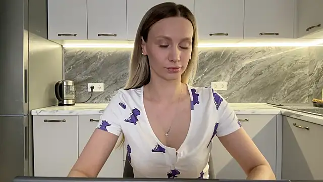 Alice Wonders online show from March 2025 10:09:01 AM