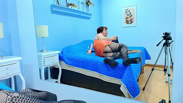 Savvanahh online show from February 2025 10:42:02 PM