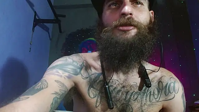 Snapshot of Tatted21xxx chatting on January 2025 09:20:01 PM Tatted21xxx online show from January 2025 09:20:01 PM