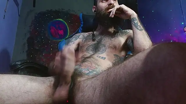 Snapshot of Tatted21xxx chatting on January 2025 08:45:02 AM Tatted21xxx online show from January 2025 08:45:02 AM