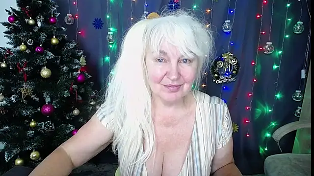 BlondyLeeBest online show from December 2024 10:17:01 PM