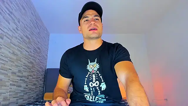 nicolas herrera online show from January 2025 02:44:02 AM