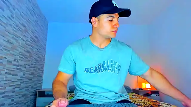 nicolas herrera online show from March 2025 01:42:02 AM