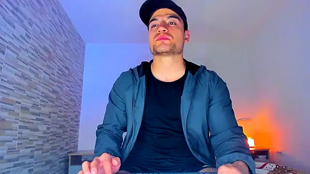 nicolas herrera online show from March 2025 02:10:01 AM