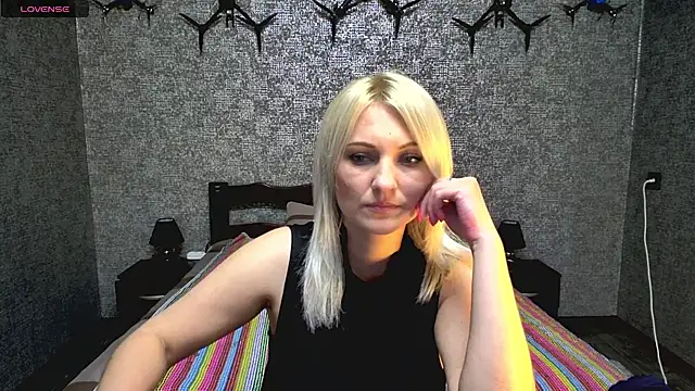 Snapshot of annagreeneyess chatting on May 2026 11:04:02 AM annagreeneyess online show from May 2026 11:04:02 AM